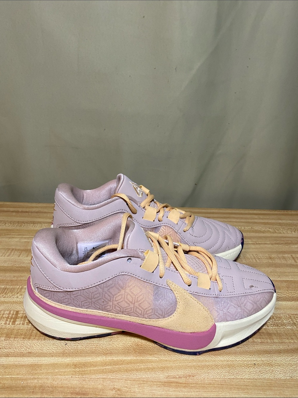 Nike Air  Zoom Freak 5 Fossil Stone Pale Pink/Celestial Gold  shoes Mens 5.5